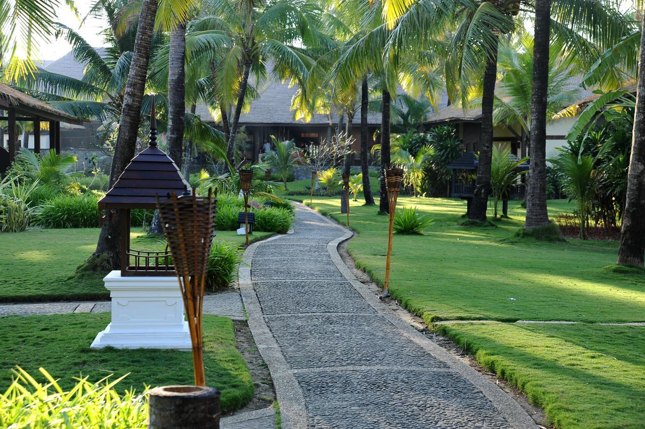 โรงแรม Aureum Palace & Ngwe Saung 5*