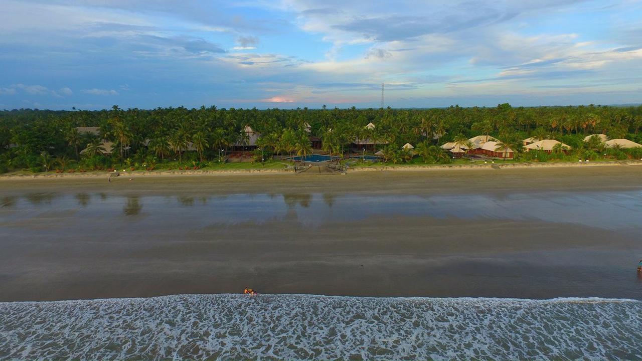 Aureum Palace & Ngwe Saung 5*